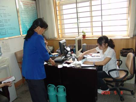 在省婦聯權益部接待群眾來訪
