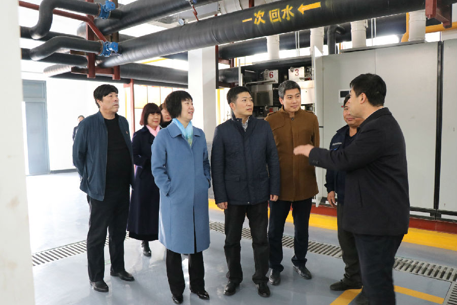 指導組考察學院辦學條件和校園建設 (1).jpg